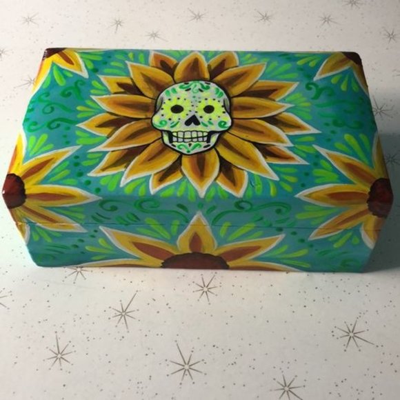 Handcrafted Mxn Wooden Jewelry Box - Picture 1 of 10